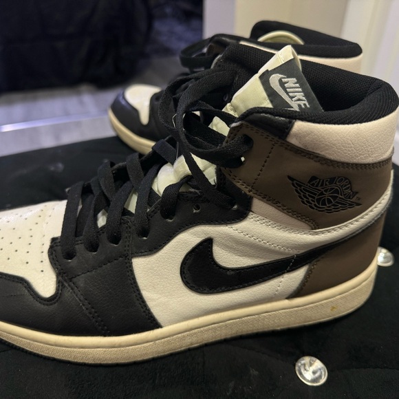 Other - Nike Air Jordan 1 Mocha